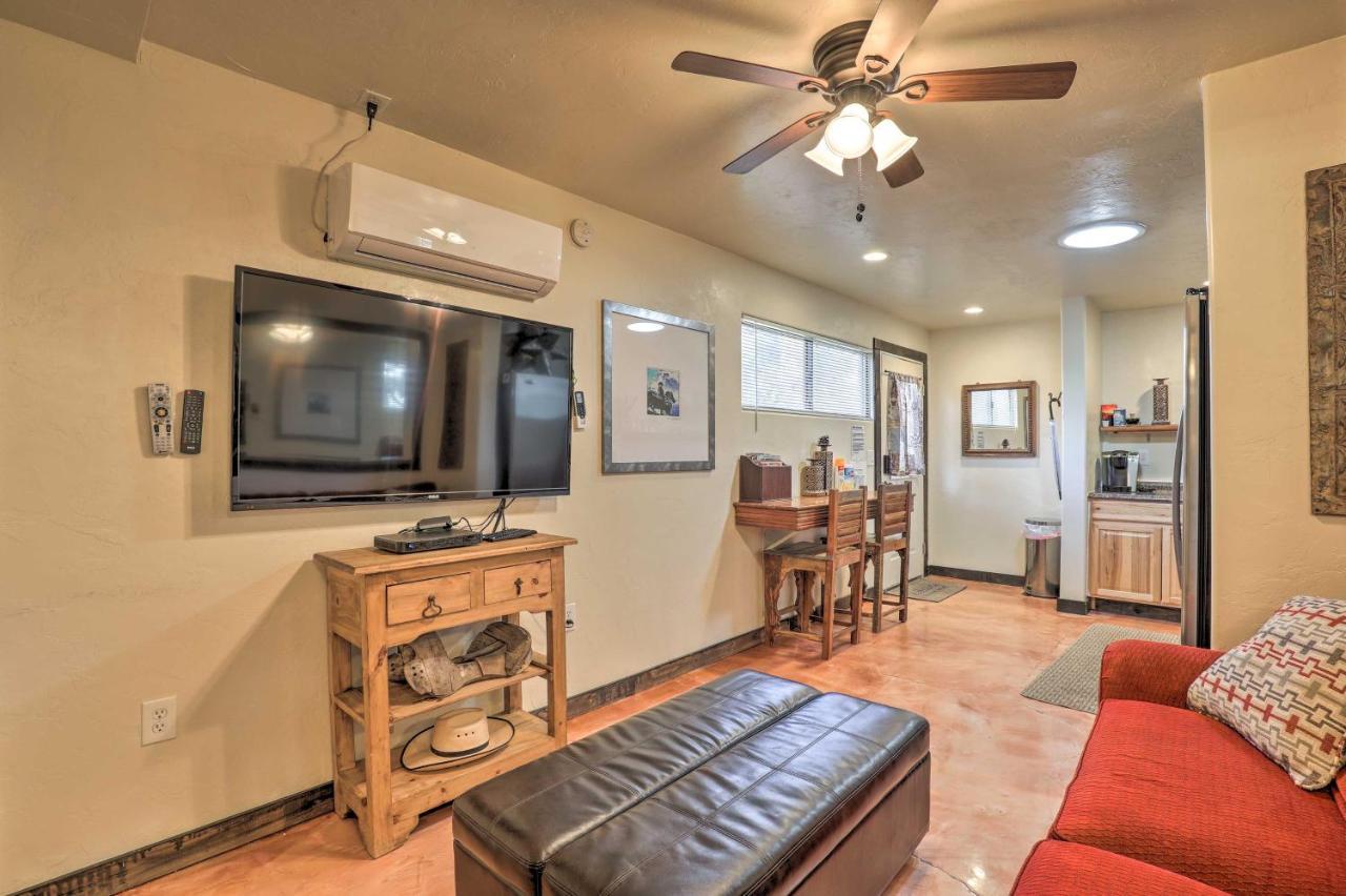Pet-Friendly Tucson Casita Shared Hot Tub And Porch Villa Eksteriør billede